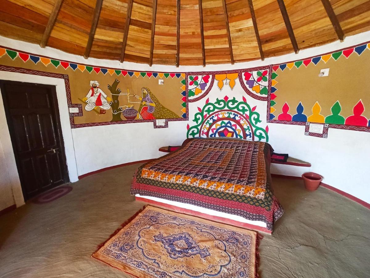Banni Village Resort - Rann Of Kutch Bherandiāla Zewnętrze zdjęcie