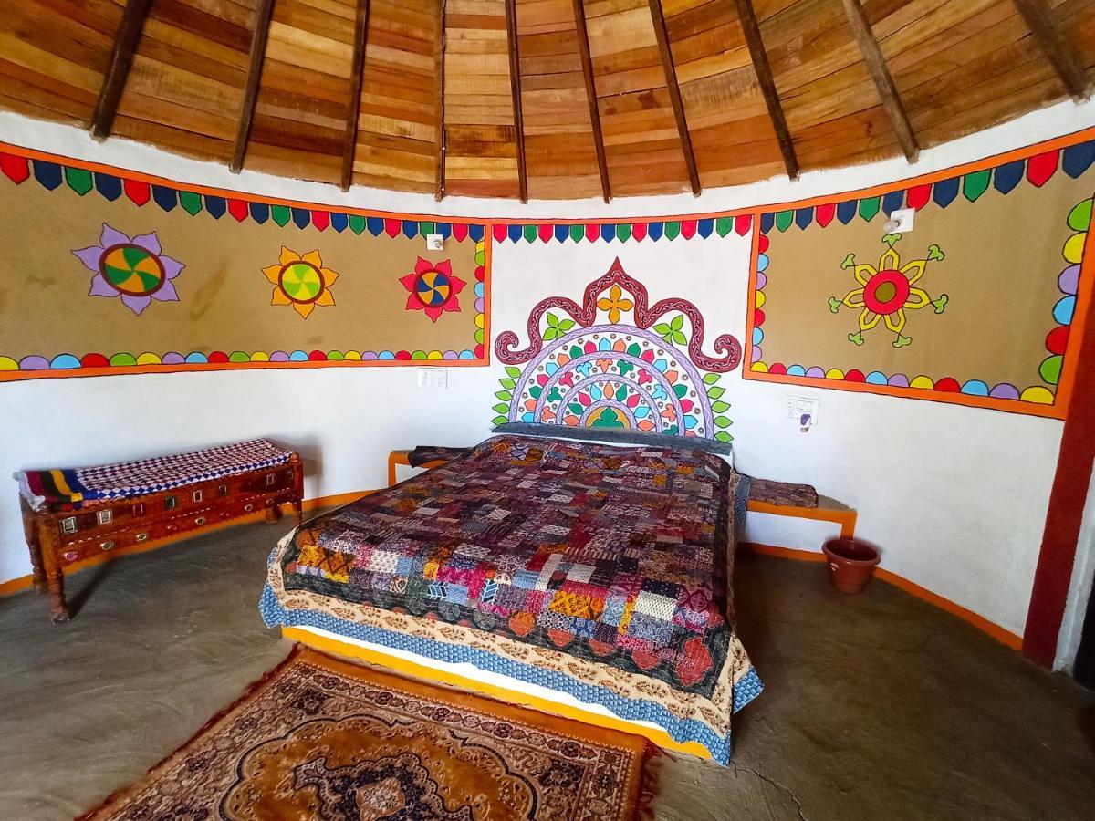 Banni Village Resort - Rann Of Kutch Bherandiāla Zewnętrze zdjęcie